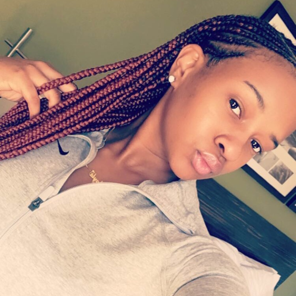 Meet your Posher, Makayla